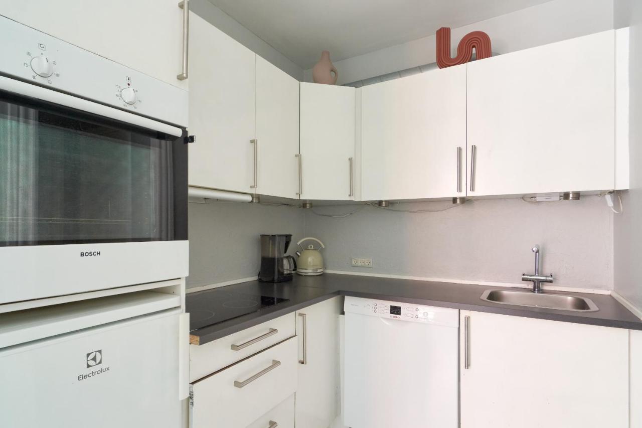 Stylish Ground Floor Perfect For Couples Apartamento Copenhague